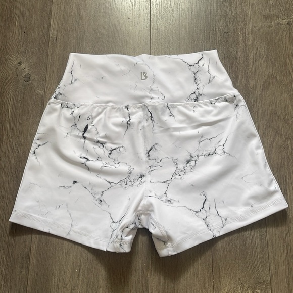 BuffBunny Limitless marble print shorts. 4 inch inseam. - Picture 2 of 4